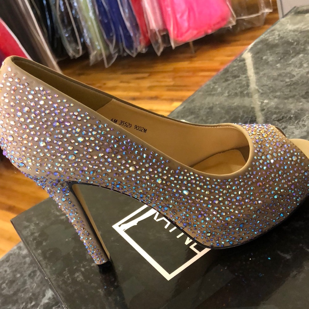GLITTERBOMB HEELS!